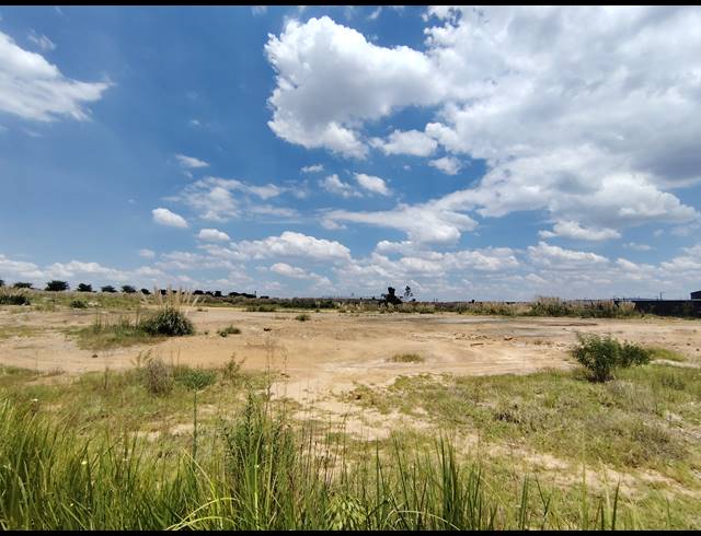 13,585M² VACANT LAND FOR SALE IN GOSFORTH PARK